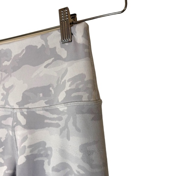Lululemon Wunder Under High-Rise Tight 25" *Luxtreme Camo - Picture 10 of 14